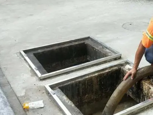 平塘化粪池清理