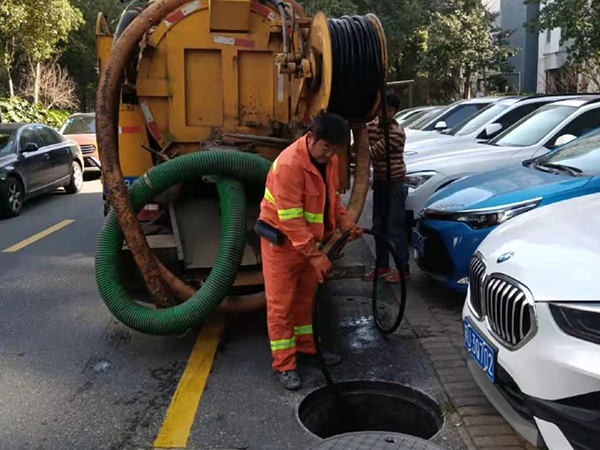 平塘排污管道清淤